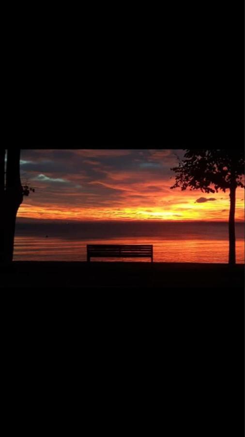 Antonellagardalake Desenzano del Garda Exterior foto